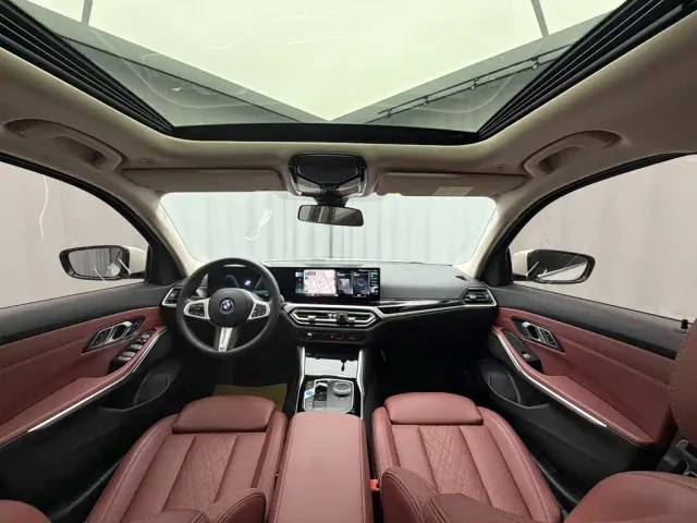 BMW i3 — Фото автомобиля 10