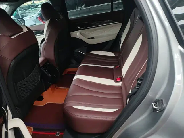 Geely Xingyue L — Фото автомобиля 16