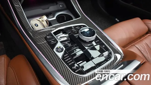 BMW X7 M60i xDrive M Sport 6 мест — Фото автомобиля 9