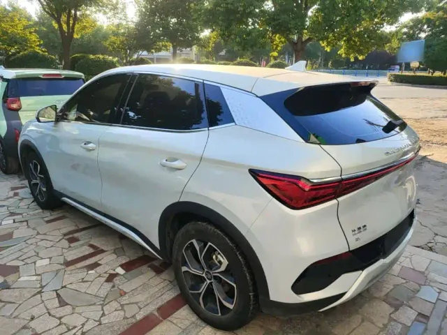 BYD Yuan PLUS — Фото автомобиля 4