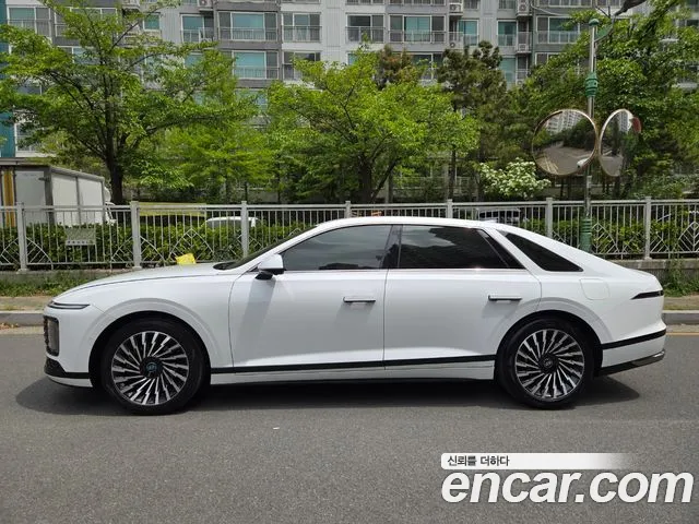 Hyundai Grandeur Grandeur (GN7) 2.5 Бензин 2WD — Фото автомобиля 2