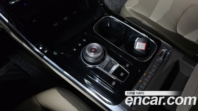 Kia Carnival 4th Gen — Фото автомобиля 9