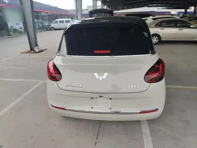 Wuling Bingo — Фото автомобиля 5