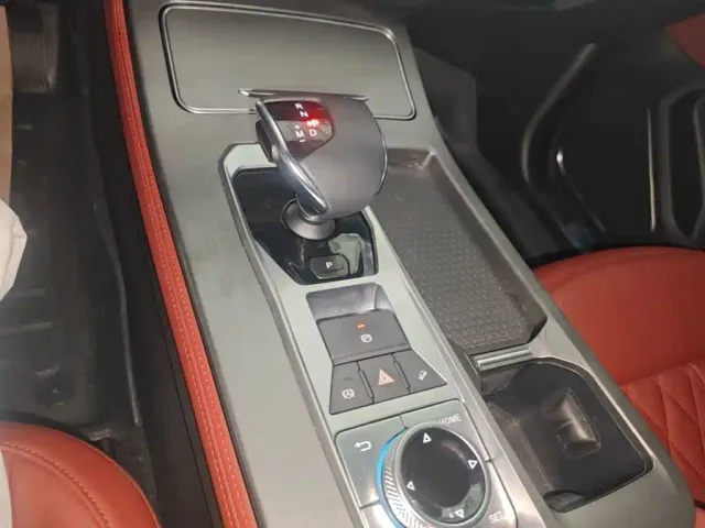 Jetour X70 Plus — Фото автомобиля 13