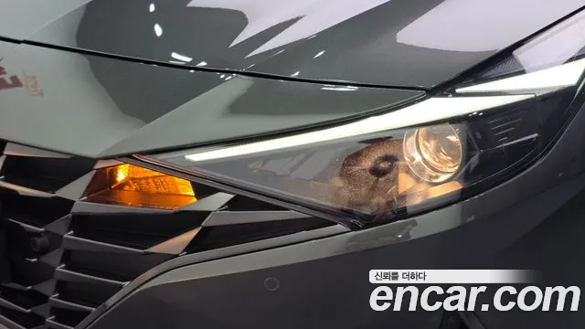 Hyundai AVANTE Avante (CN7) — Фото автомобиля 22
