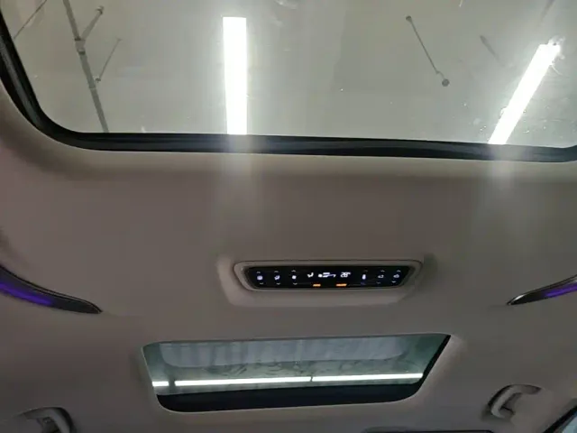 Maxus G90 — Фото автомобиля 17