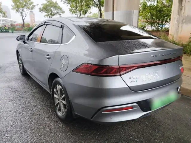 BYD Qin PLUS — Фото автомобиля 4