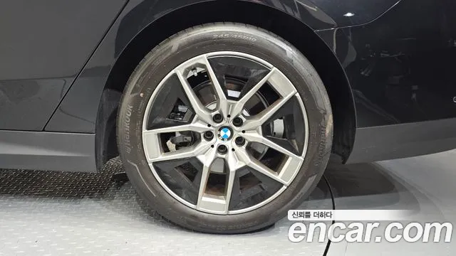 BMW 5-Series 5 серия (G60) — Фото автомобиля 19