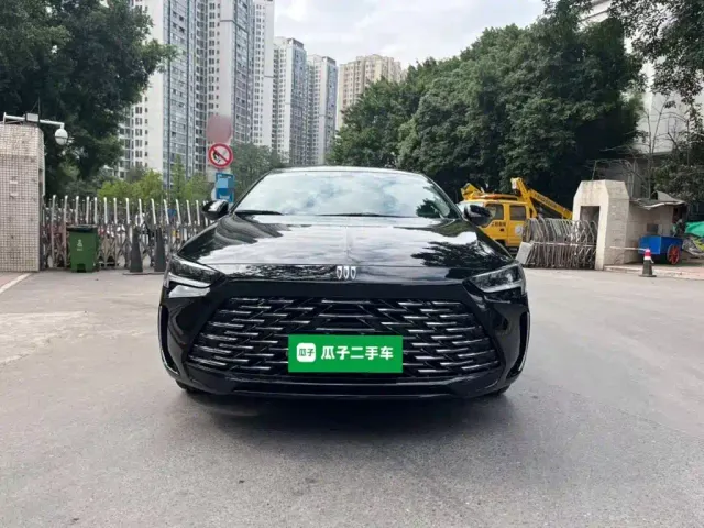 Buick Regal — Фото автомобиля 2