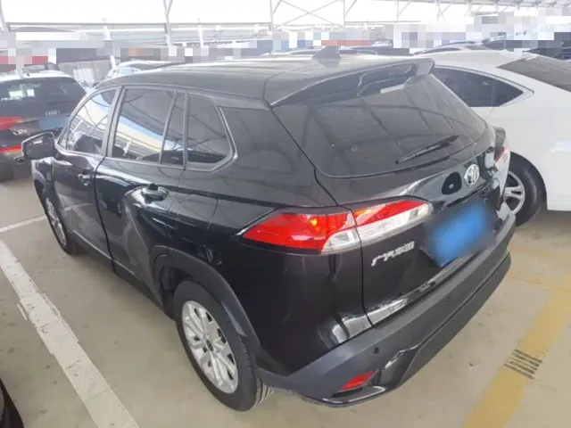Toyota Frontlander — Фото автомобиля 4