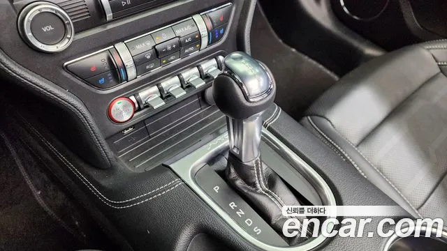 Ford Mustang Mustang GT Кабриолет — Фото автомобиля 8