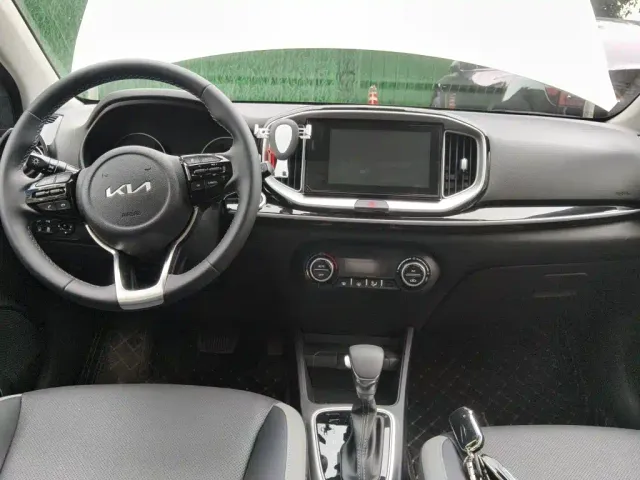 Kia KX1 — Фото автомобиля 5