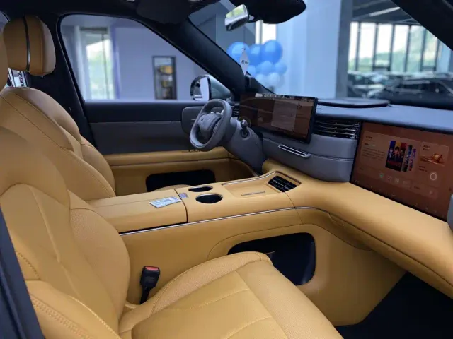 IM Motors LS8 — Фото автомобиля 18