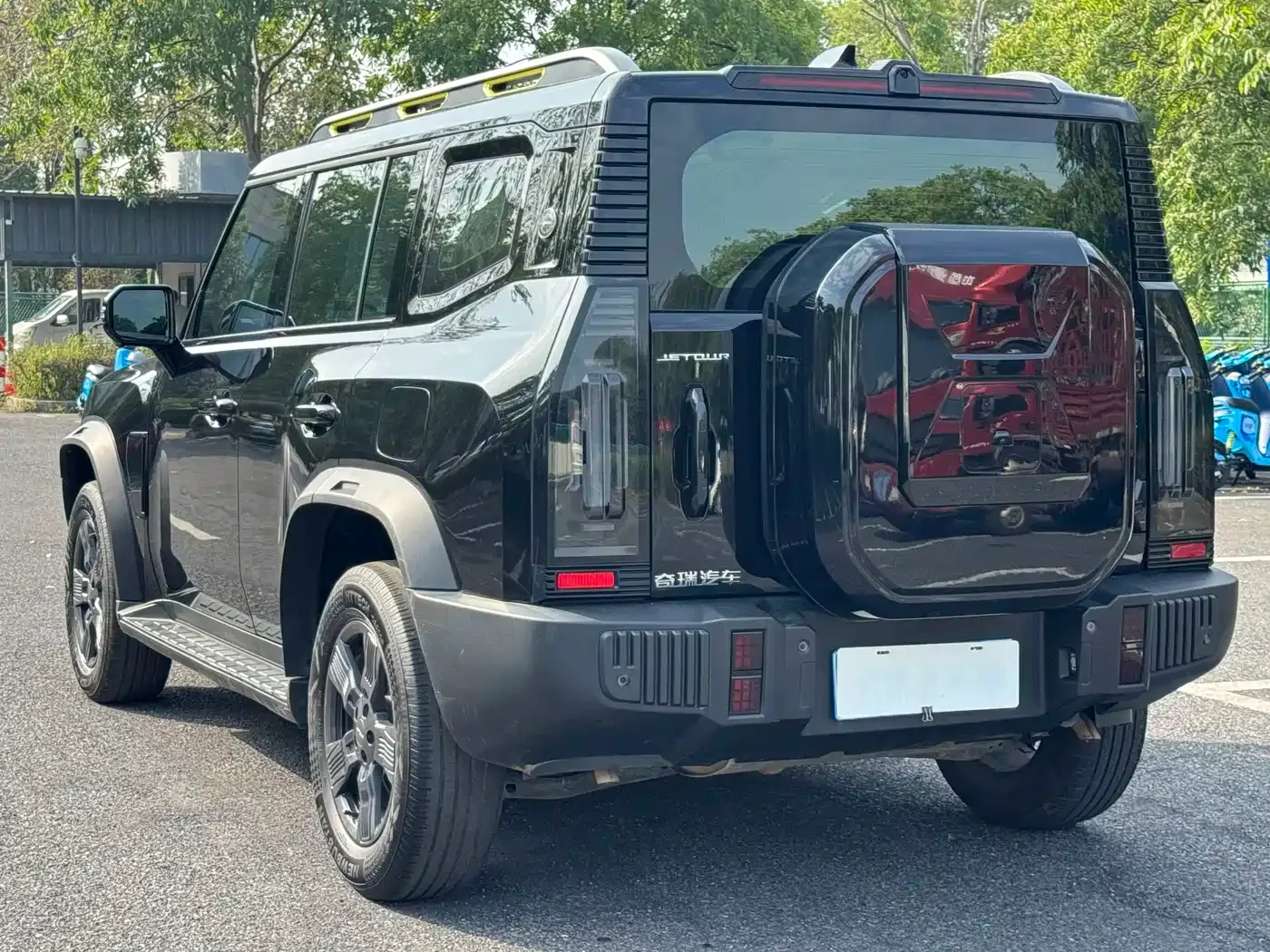 Jetour Jetour Traveler 2023 Model 1.5T 2WD Discovery PRO — Фото автомобиля 3