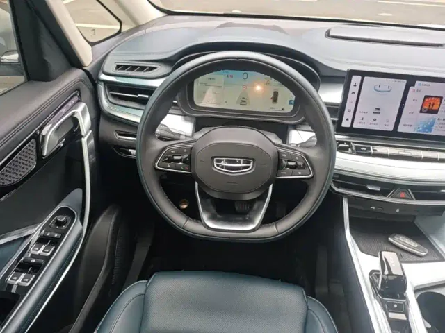 Geely Jiaji — Фото автомобиля 10