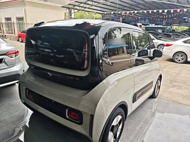 Baojun KiWi EV — Фото автомобиля 6