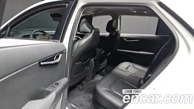 Kia Niro The All New — Фото автомобиля 18
