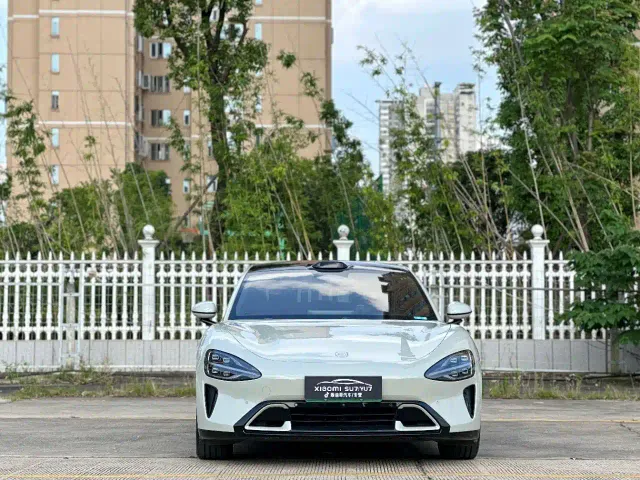 Xiaomi SU7 — Фото автомобиля 2