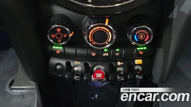 Mini Cooper Cooper 5 дверей Classic — Фото автомобиля 16