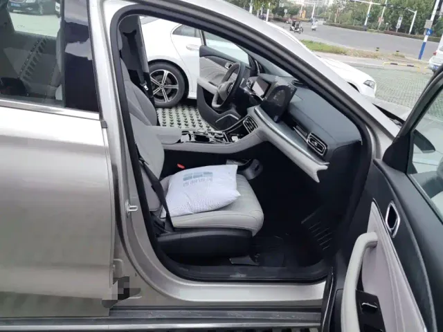 Geely Galaxy Stellar 6 — Фото автомобиля 19