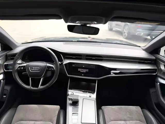 Audi A6L — Фото автомобиля 5