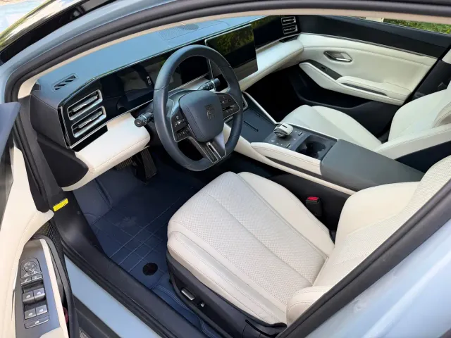 BYD Qin L — Фото автомобиля 3