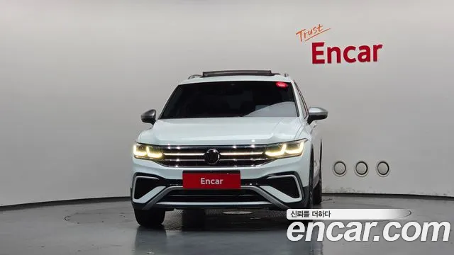 Volkswagen Tiguan — Фото автомобиля 3