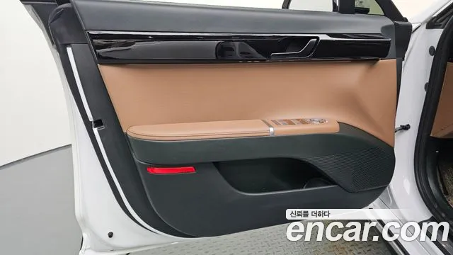 Hyundai Grandeur GN7 — Фото автомобиля 13