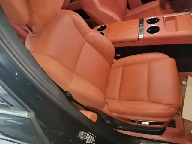 Li Auto L9 — Фото автомобиля 24