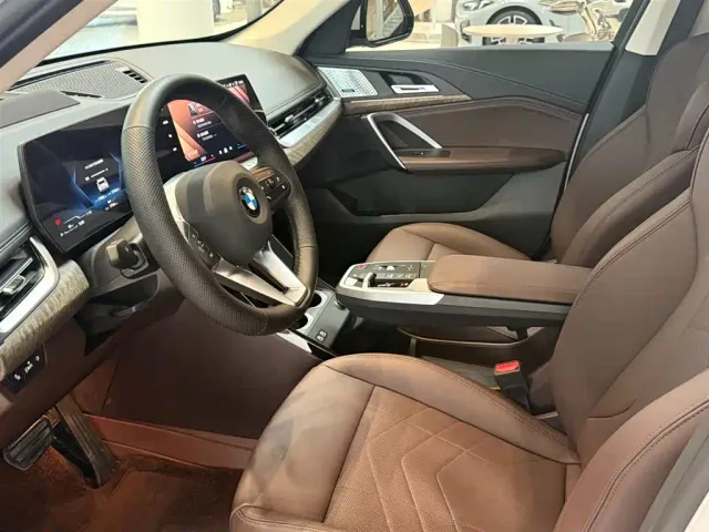 BMW X1 — Фото автомобиля 14