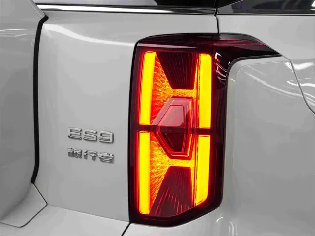 GAC Trumpchi Trumpchi ES9 2024 Model PHEV 143km Traveller Max — Фото автомобиля 13