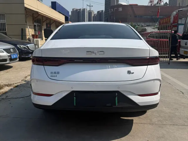 BYD Qin PLUS — Фото автомобиля 16