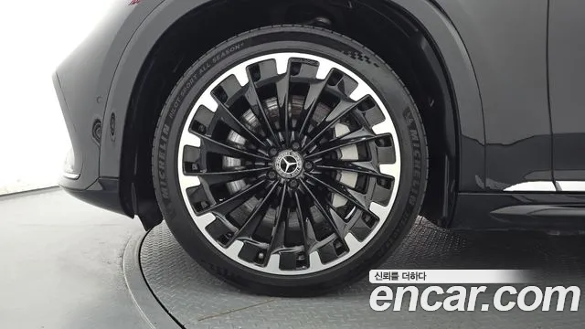 Mercedes-Benz EQS — Фото автомобиля 4