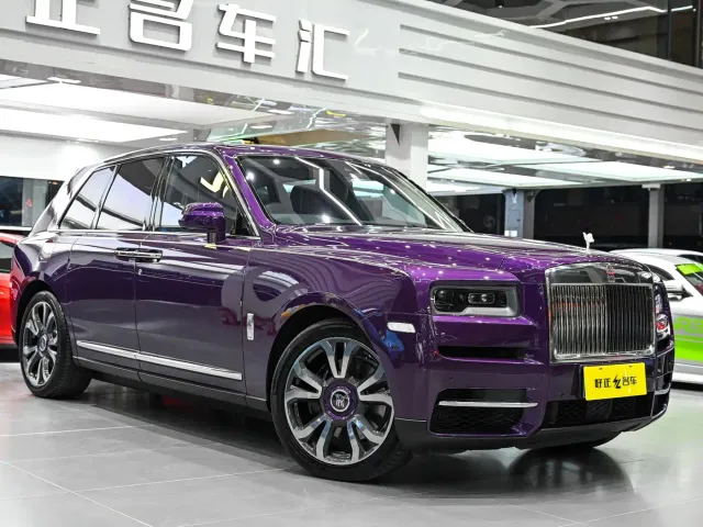 Rolls-Royce Cullinan — Фото автомобиля 3