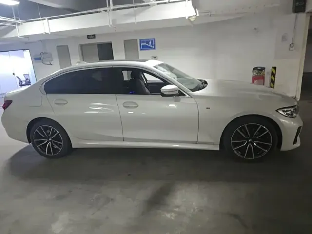BMW BMW 3 Series 2022 320Li M Sport Package — Фото автомобиля 26
