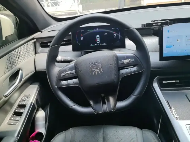 BYD Qin PLUS — Фото автомобиля 11