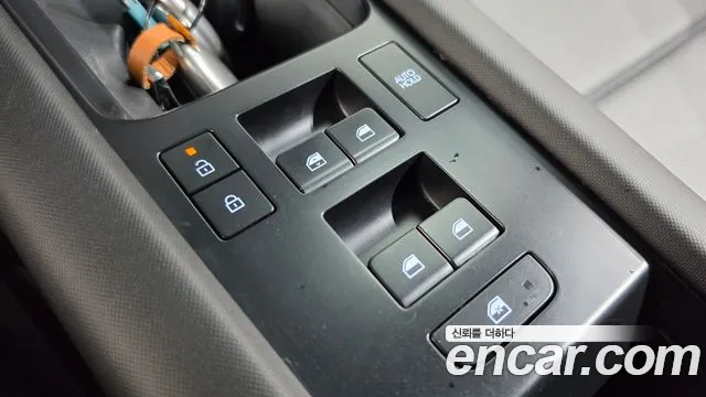 Hyundai Ioniq 6 — Фото автомобиля 30