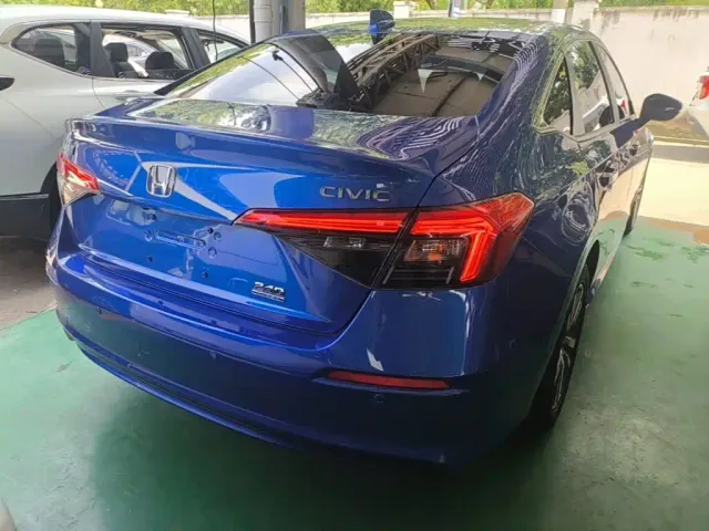 Honda Civic — Фото автомобиля 6
