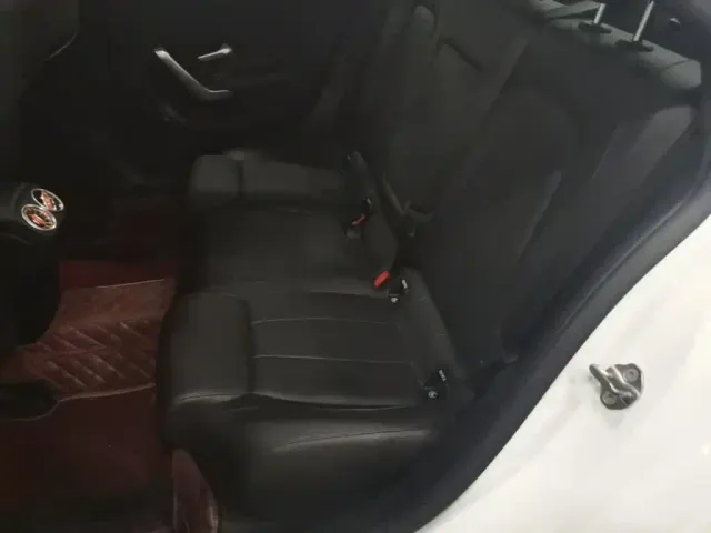 Mercedes-Benz A-Class — Фото автомобиля 16