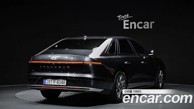 Hyundai Grandeur Grandeur (GN7) 2.5 Бензин 2WD — Фото автомобиля 2