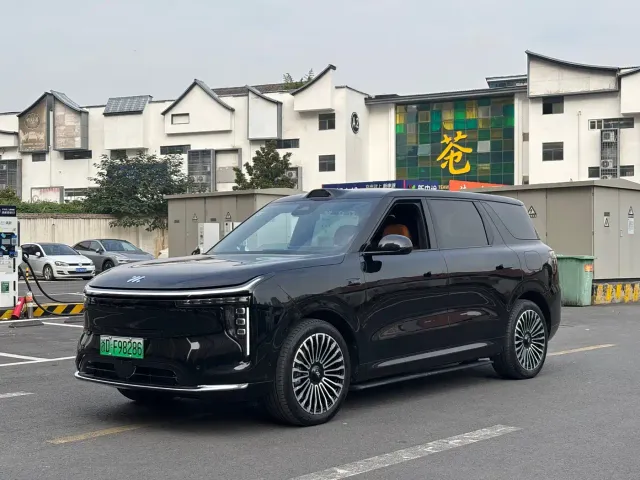 IM Motors LS8 — Фото автомобиля 5