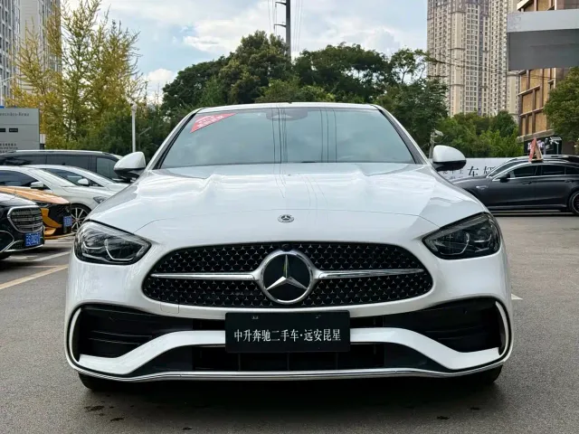 Mercedes-Benz C-Class — Фото автомобиля 2