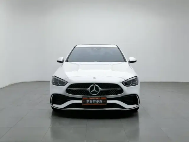 Mercedes-Benz C-Class — Фото автомобиля 3