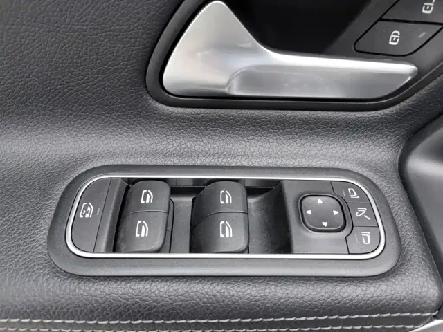 Mercedes-Benz A-Class — Фото автомобиля 9