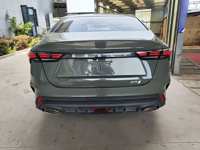 Geely Binrui — Фото автомобиля 5