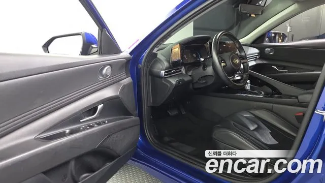 Hyundai Avante CN7 — Фото автомобиля 10