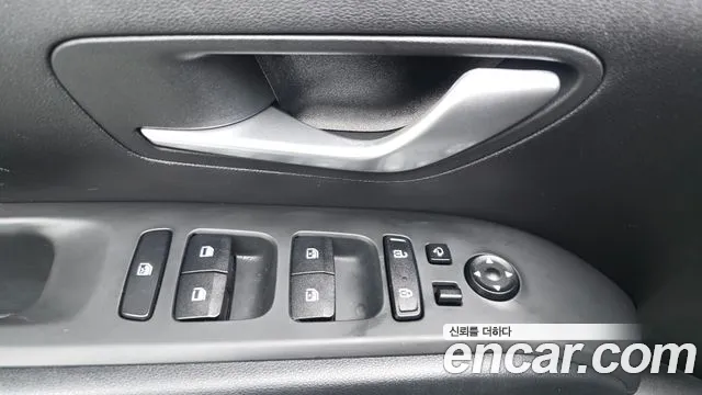 Hyundai Tucson Tucson (NX4) Дизель 2.0 2WD — Фото автомобиля 20