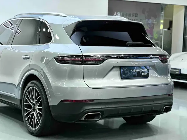 Porsche Cayenne 2022 Cayenne 3.0T Platinum Edition — Фото автомобиля 11