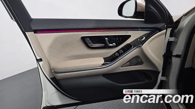 Mercedes-Benz S-Class — Фото автомобиля 19