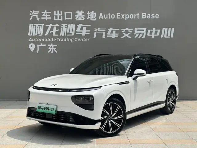 Xpeng G9 — Фото автомобиля 5